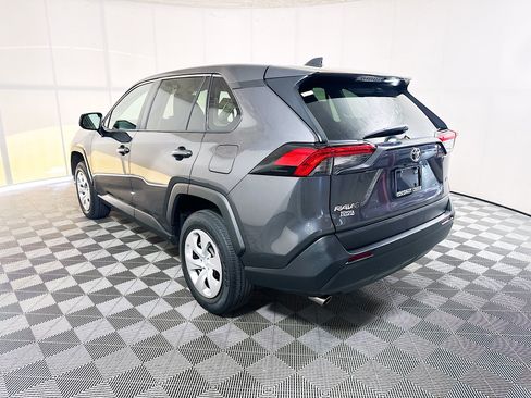 Used 2024 Toyota RAV4 LE FWD image 5