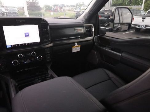 New 2026 Ford F250 Lariat w/ Black Appearance Package AWD/4WD image 28