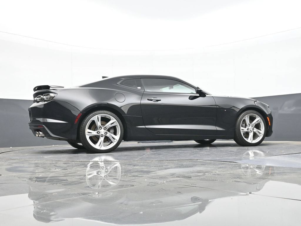 Used 2019 Chevrolet Camaro SS RWD image 35