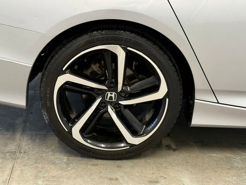 Used 2020 Honda Accord Sport image 4