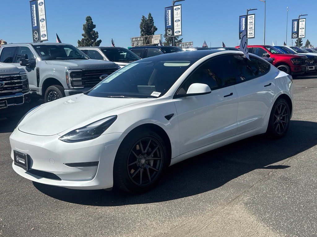 Used 2023 Tesla Model 3 Standard Range RWD image 6