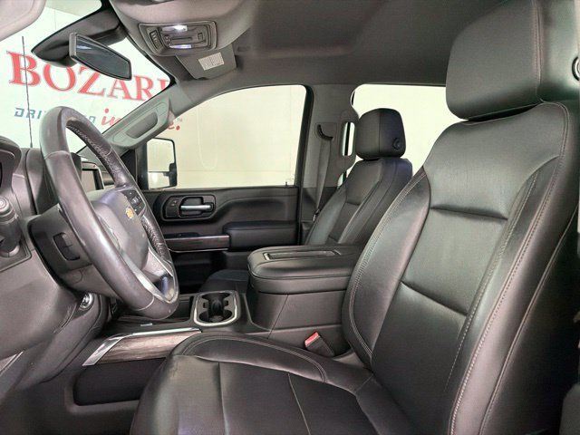 Used 2020 Chevrolet Silverado 2500 LTZ AWD/4WD image 23