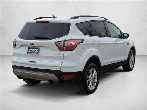 Used 2018 Ford Escape SE image 5