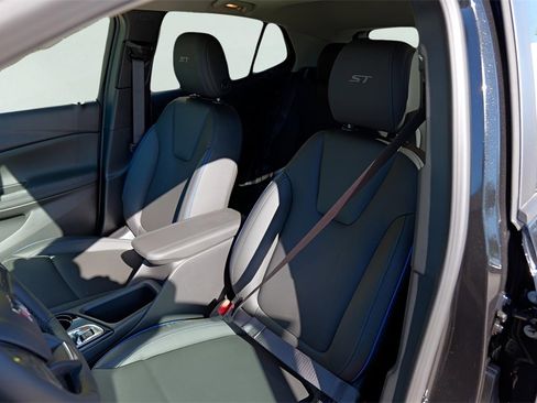 New 2026 Buick Encore GX Sport Touring w/ Advanced Technology Package image 10