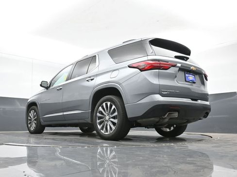 Used 2023 Chevrolet Traverse Premier image 43