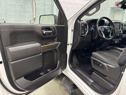 Used 2020 Chevrolet Silverado 1500 RST w/ Rally Edition AWD/4WD image 15
