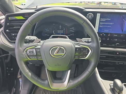 Used 2024 Lexus TX 350 AWD w/ Captains Chair Package image 11