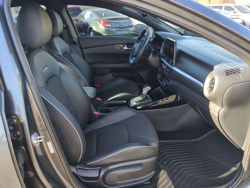 Used 2023 Kia Forte GT-Line image 33