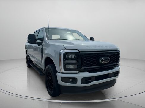New 2026 Ford F250 Lariat w/ Black Appearance Package image 3