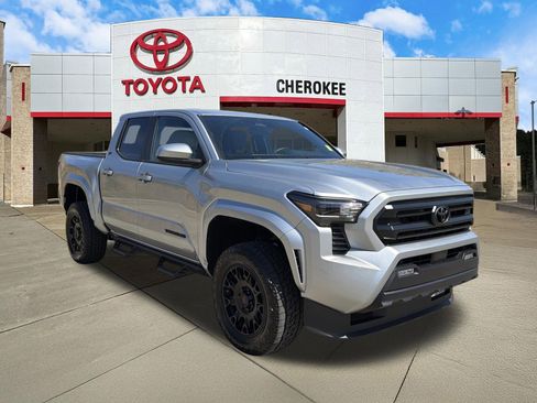 Used 2026 Toyota Tacoma SR5 RWD image 3