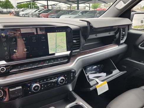 New 2026 GMC Sierra 1500 SLT w/ SLT Premium Plus Package image 34