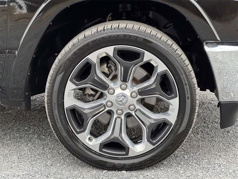 Used 2022 RAM 1500 Limited image 11