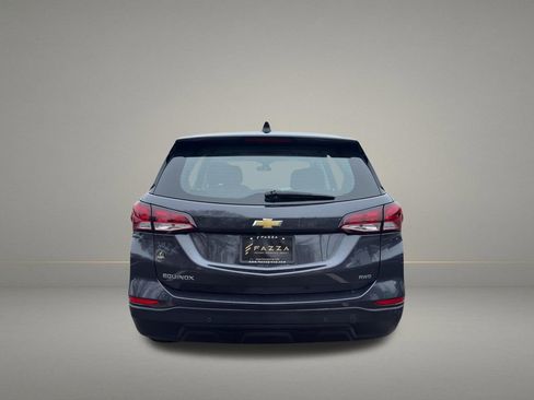 Used 2022 Chevrolet Equinox LS image 4