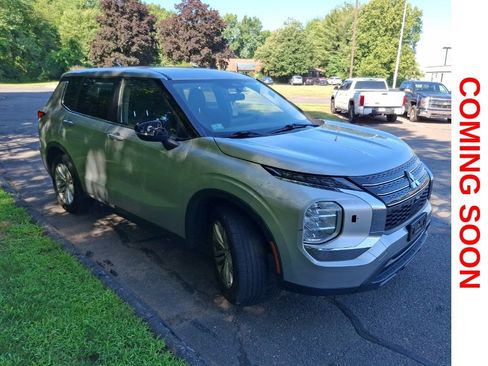 Used 2022 Mitsubishi Outlander ES AWD/4WD image 4