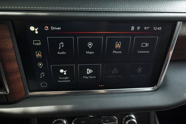 Used 2024 GMC Yukon Denali Ultimate AWD/4WD image 16