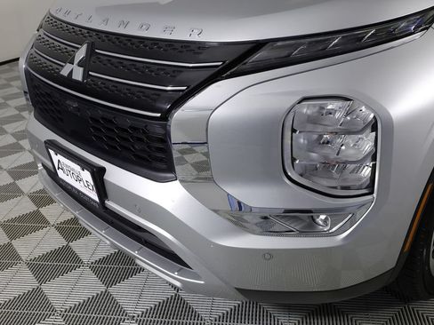 Used 2024 Mitsubishi Outlander SE FWD image 43