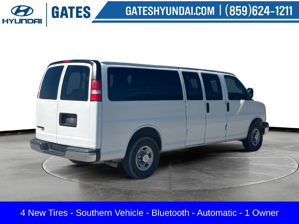 Used 2016 Chevrolet Express 3500 LT w/ LT Preferred Equipment Group RWD image 2