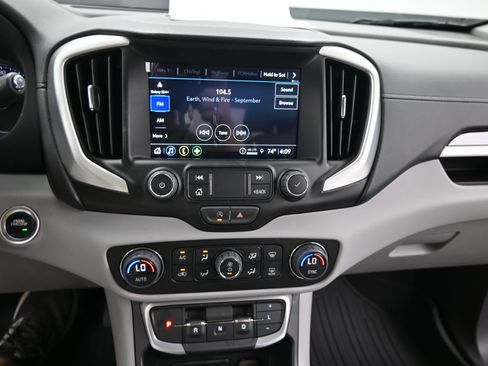 Used 2023 GMC Terrain SLT w/ Tech Package FWD image 20