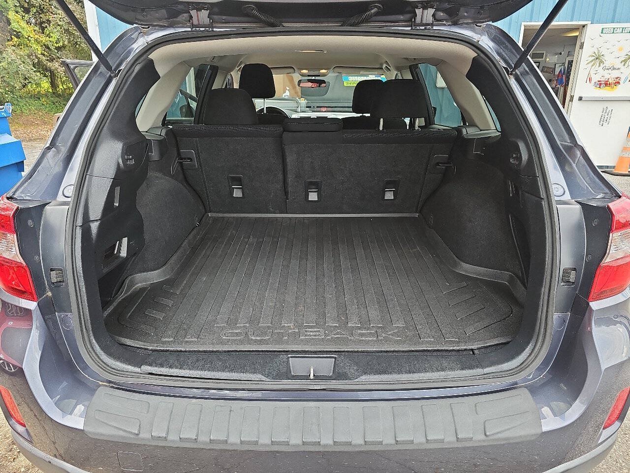 Used 2016 Subaru Outback 2.5i Premium AWD/4WD image 14