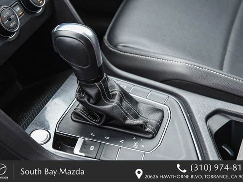 Used 2021 Volkswagen Tiguan SE w/ Panoramic Sunroof Package FWD image 19