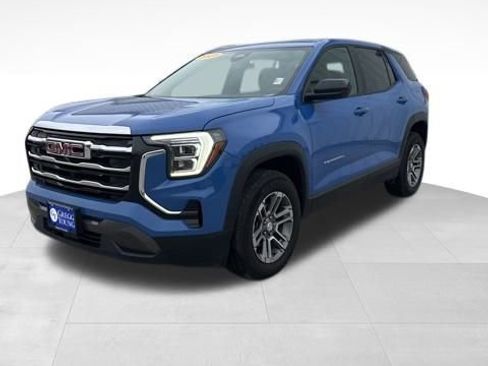 Used 2025 GMC Terrain Elevation image 3
