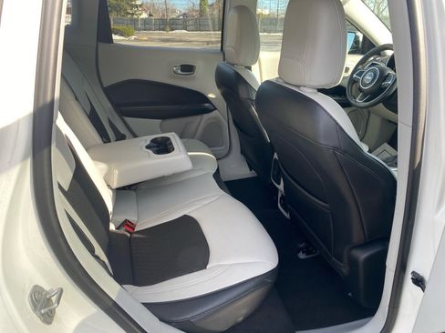 Used 2017 Jeep Compass Latitude w/ Popular Equipment Group image 23