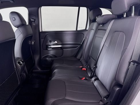 New 2026 Mercedes-Benz GLB 250 image 7