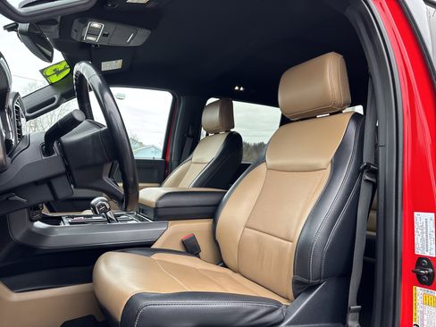 Used 2023 Ford F150 Lariat w/ Trailer Tow Package image 11