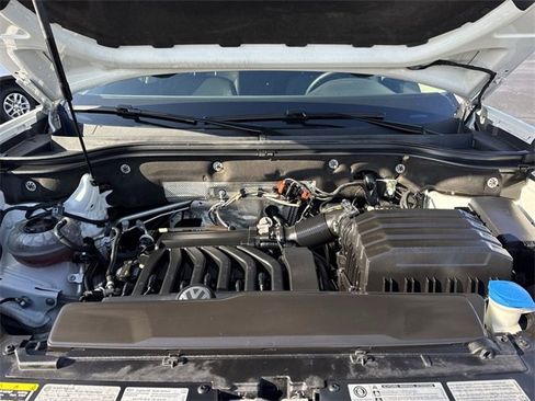 Used 2019 Volkswagen Atlas SE w/ Panoramic Sunroof Package image 24