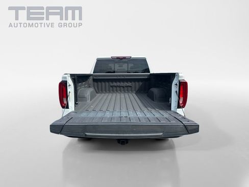 Used 2024 GMC Sierra 1500 AT4X image 13