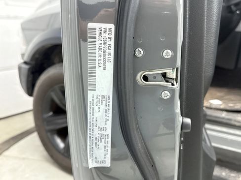 Used 2022 RAM 1500 Classic Warlock w/ Ceramic Gray Warlock Package image 9