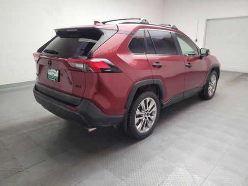 Used 2019 Toyota RAV4 XLE Premium w/ All Weather Liner Package image 9