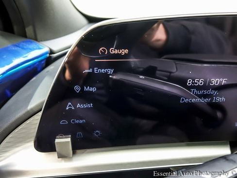 New 2025 Cadillac Lyriq Sport image 13