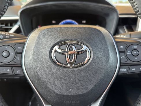 Certified 2025 Toyota Corolla SE image 26