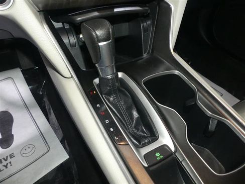 Used 2019 Honda Accord EX image 39
