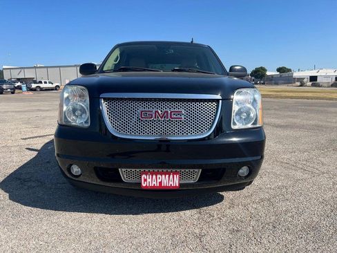 Used 2008 GMC Yukon Denali AWD/4WD image 3