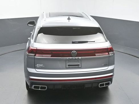Used 2024 Volkswagen Atlas Cross Sport SEL R-Line AWD/4WD image 47