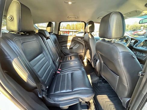 Used 2017 Ford Escape Titanium image 15