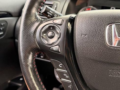 Used 2022 Honda Ridgeline Black Edition image 15