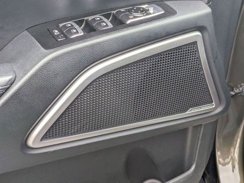 Used 2025 Kia Telluride S AWD/4WD image 17