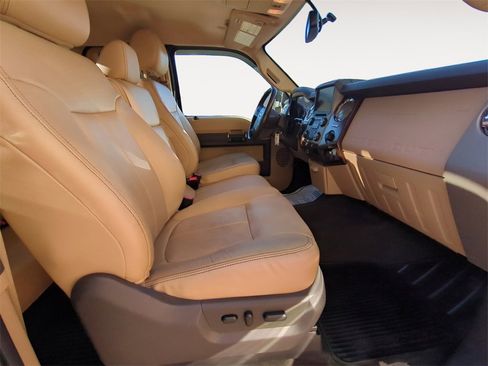 Used 2014 Ford F250 Lariat w/ FX4 Off-Road Package image 15