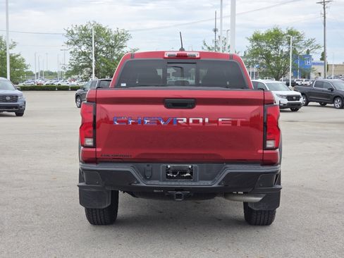 Used 2024 Chevrolet Colorado Z71 w/ Z71 Convenience Package 2 AWD/4WD image 17