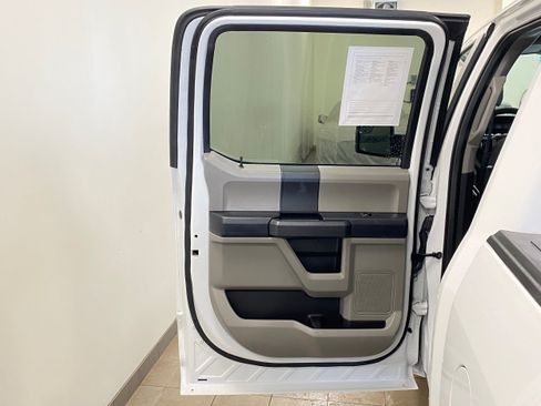 Used 2019 Ford F150 XL w/ Equipment Group 101A Mid AWD/4WD image 8