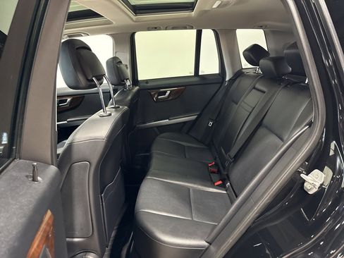 Used 2012 Mercedes-Benz GLK 350 4MATIC image 36