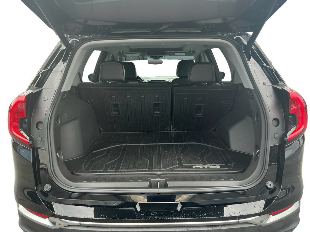 Used 2023 GMC Terrain AT4 w/ Infotainment Package II AWD/4WD image 24