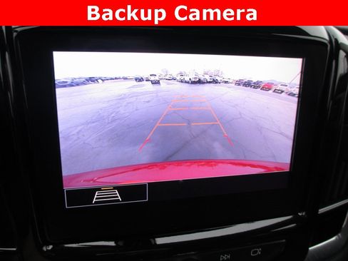 Used 2020 Chevrolet Traverse LT image 14