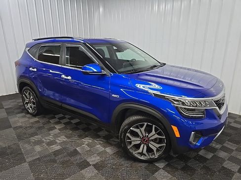 Used 2022 Kia Seltos SX w/ Sunroof Package AWD/4WD image 7
