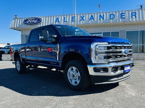 New 2026 Ford F250 XLT w/ XLT Premium Package AWD/4WD image 2