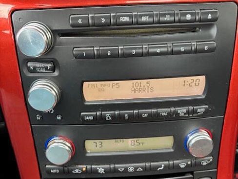 Used 2005 Chevrolet Corvette Convertible w/ Preferred Equipment Group image 10