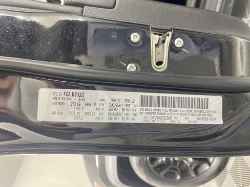 Used 2019 Jeep Cherokee Trailhawk w/ Cold Weather Group image 14